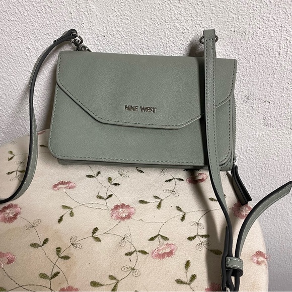 Nine West Green Crossbody Bag - Picture 9 of 10